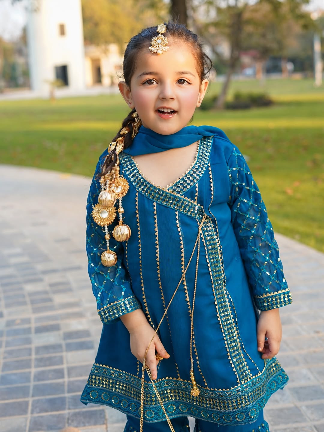 Aafreen Noor Regal Charm Set