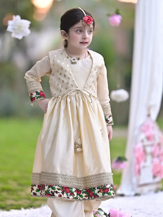 Aylina Noor Festive Charm Set